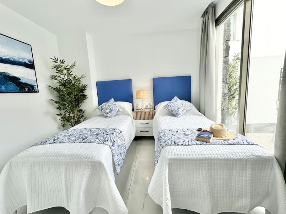 Welcome To Villa Bali A Luxurious Modern Getaway 洛斯克里斯蒂亚诺斯 外观 照片