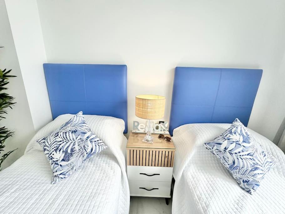 Welcome To Villa Bali A Luxurious Modern Getaway 洛斯克里斯蒂亚诺斯 外观 照片