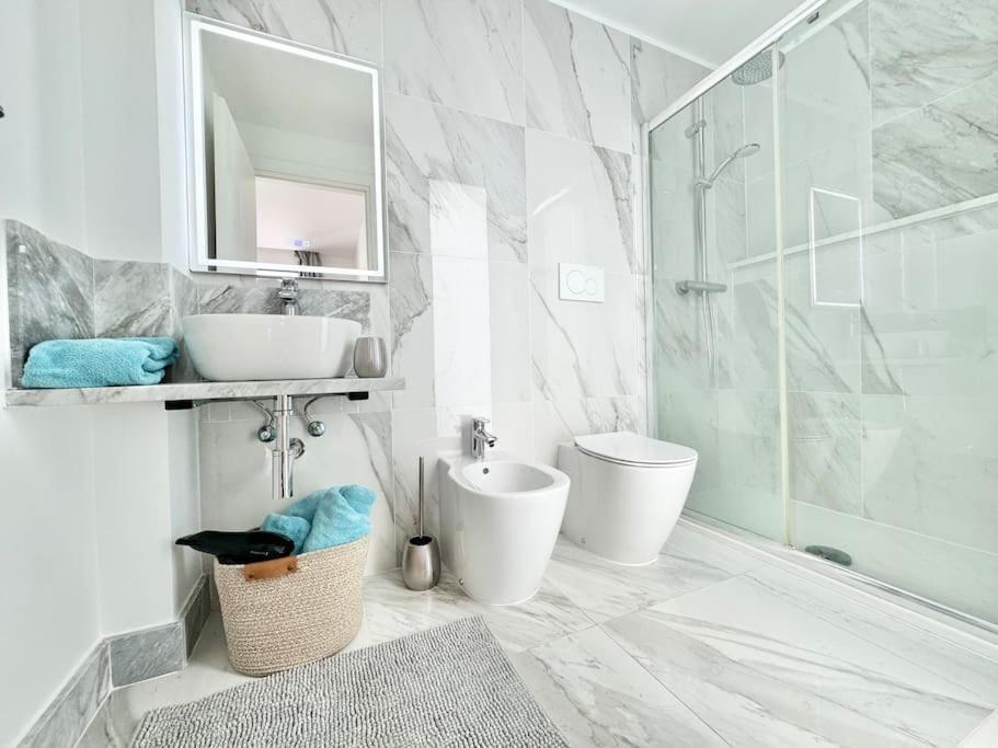 Welcome To Villa Bali A Luxurious Modern Getaway 洛斯克里斯蒂亚诺斯 外观 照片