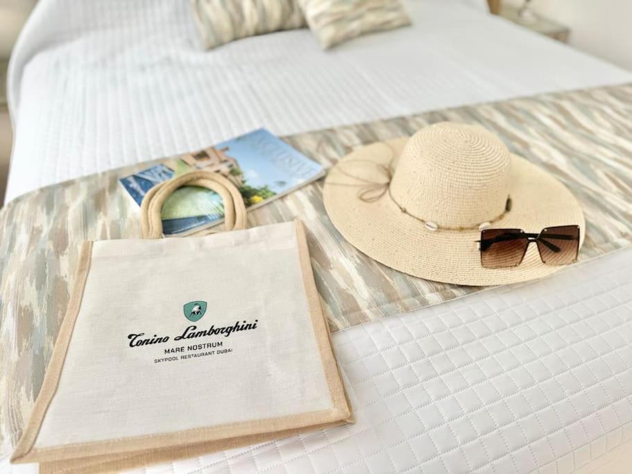 Welcome To Villa Bali A Luxurious Modern Getaway 洛斯克里斯蒂亚诺斯 外观 照片
